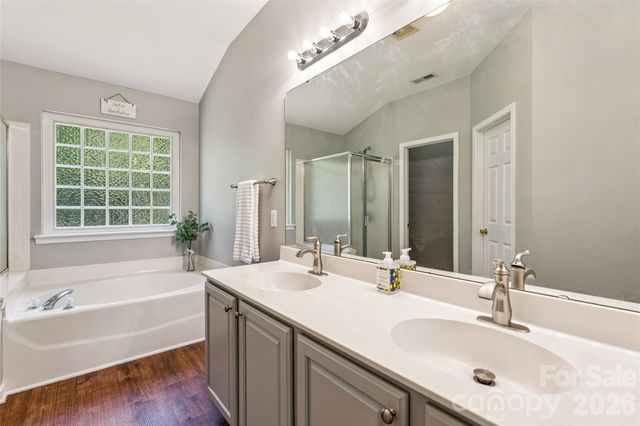 9912 Eden Hall Court, Charlotte, NC 28827