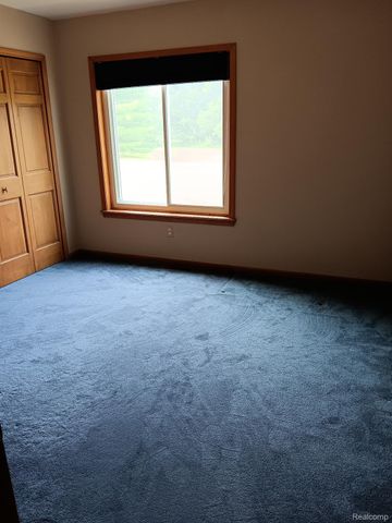 725 S Sashabaw Road, Brandon Charter Township, MI 48462