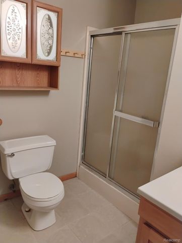 725 S Sashabaw Road, Brandon Charter Township, MI 48462