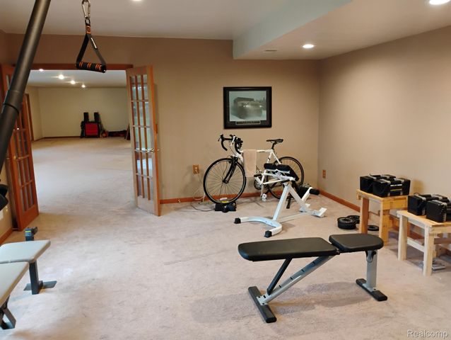 725 S Sashabaw Road, Brandon Charter Township, MI 48462