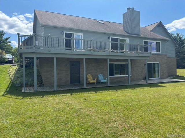725 S Sashabaw Road, Brandon Charter Township, MI 48462