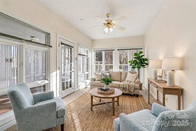 1915 Millbrook Lane, Matthews, NC 28104