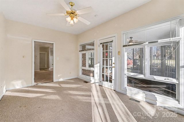 1915 Millbrook Lane, Matthews, NC 28104