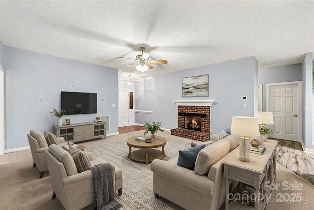 1915 Millbrook Lane, Matthews, NC 28104