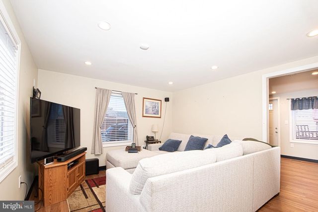 303 W 10TH ST, Front Royal, VA 22630