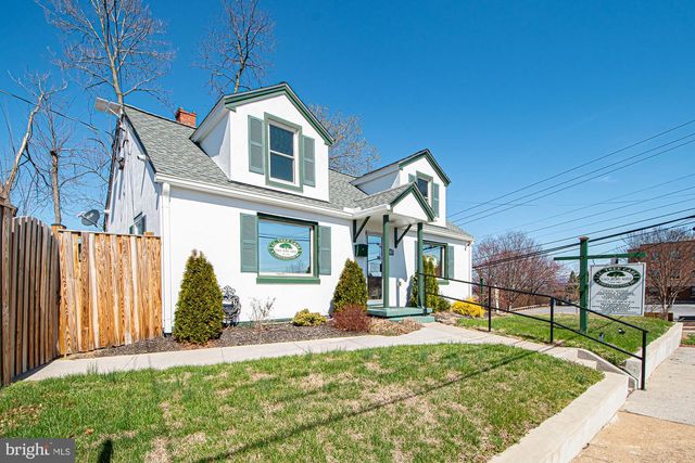 303 W 10TH ST, Front Royal, VA 22630