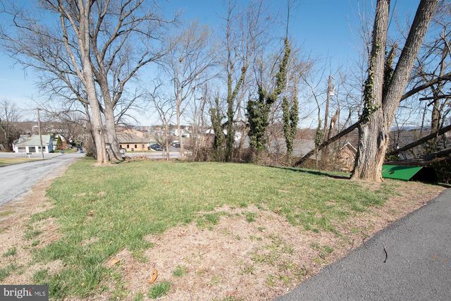 303 W 10TH ST, Front Royal, VA 22630