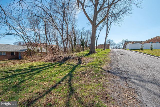 303 W 10TH ST, Front Royal, VA 22630