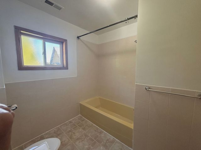 11710 S Halsted Street, Chicago, IL 60628