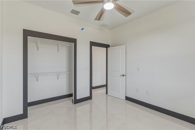 442 Mercedes CT, Lehigh Acres, FL 33972