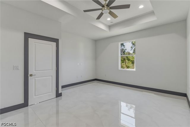 442 Mercedes CT, Lehigh Acres, FL 33972