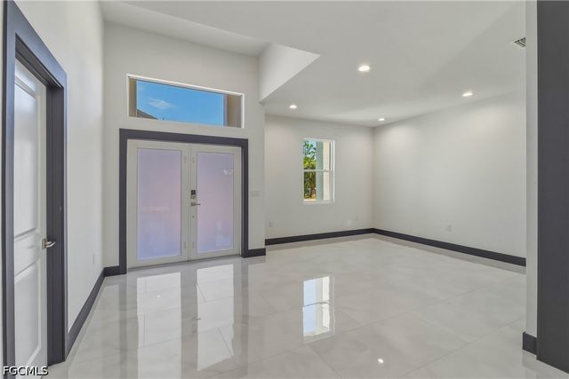 442 Mercedes CT, Lehigh Acres, FL 33972