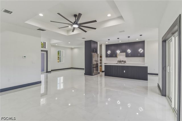 442 Mercedes CT, Lehigh Acres, FL 33972