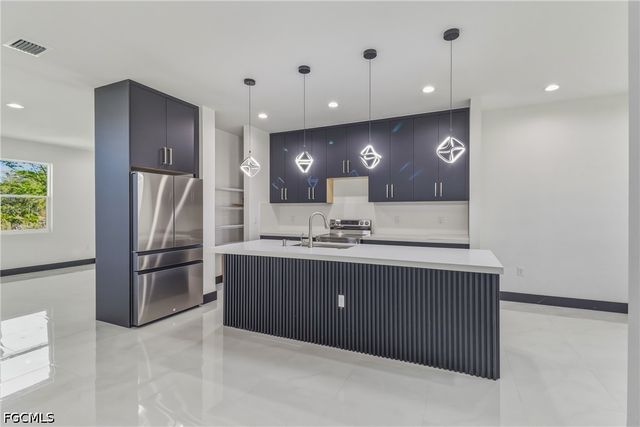 442 Mercedes CT, Lehigh Acres, FL 33972