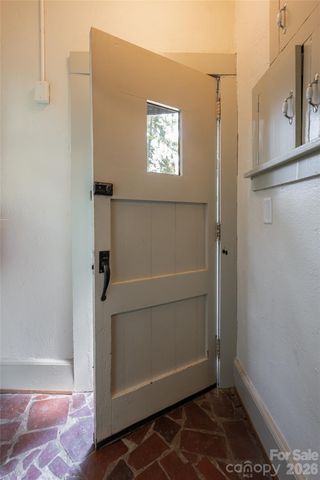 20 Buena Vista Road, Asheville, NC 28803