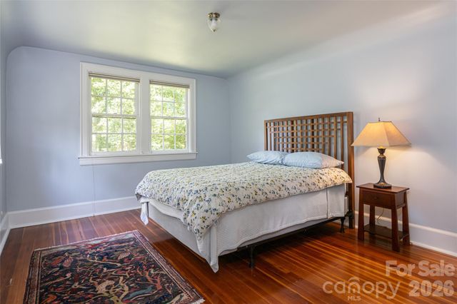 20 Buena Vista Road, Asheville, NC 28803