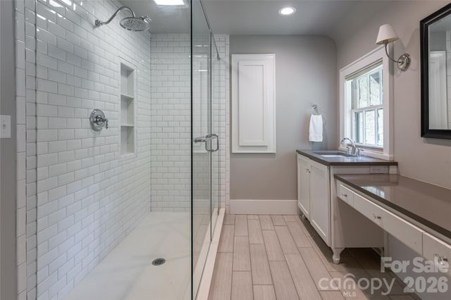 20 Buena Vista Road, Asheville, NC 28803