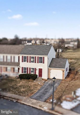 107 CHELMSFORD DR, Marietta, PA 17547