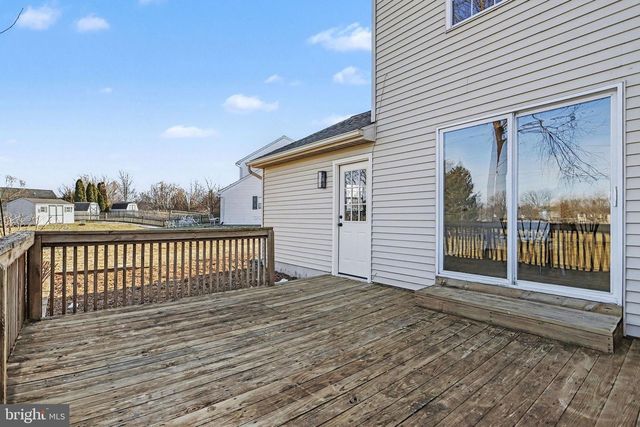 107 CHELMSFORD DR, Marietta, PA 17547