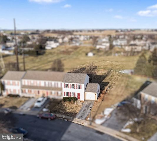 107 CHELMSFORD DR, Marietta, PA 17547