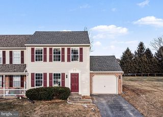 107 CHELMSFORD DR, Marietta, PA 17547