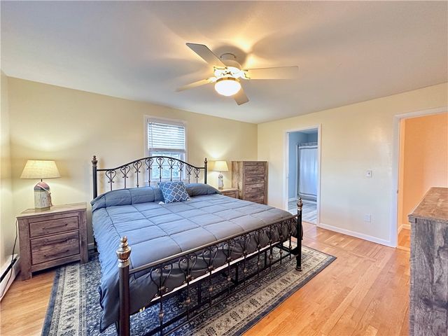 24 High Street, Middletown, RI 02842