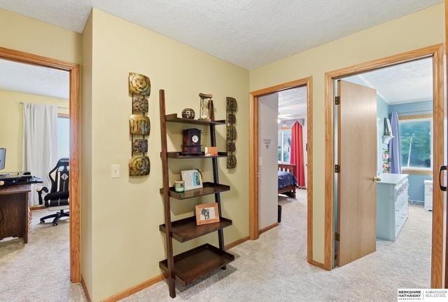 15020 Dorcas Circle, Omaha, NE 68144