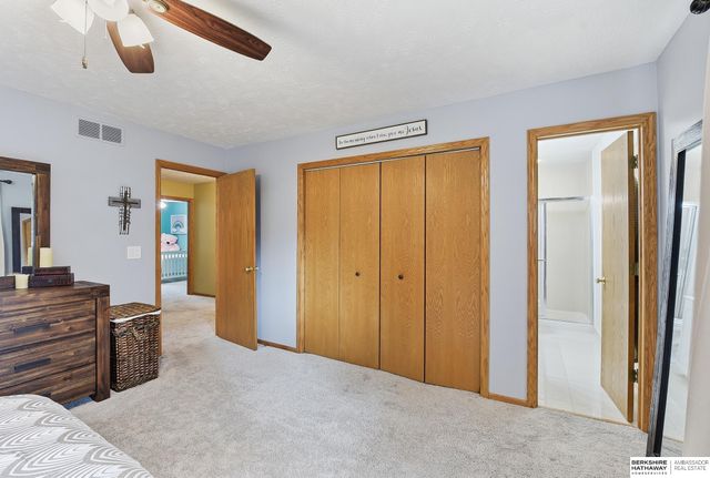 15020 Dorcas Circle, Omaha, NE 68144
