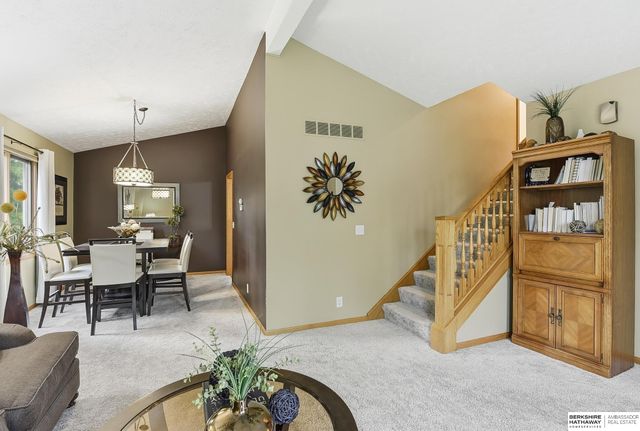 15020 Dorcas Circle, Omaha, NE 68144