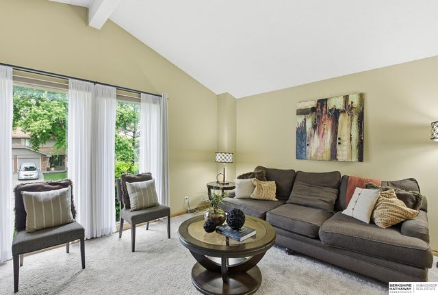 15020 Dorcas Circle, Omaha, NE 68144