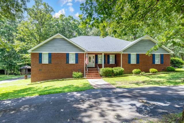 106 Parkwood Ln, Hohenwald, TN 38462