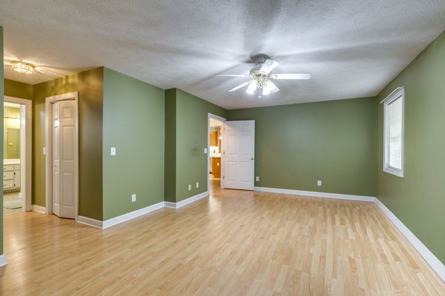 106 Parkwood Ln, Hohenwald, TN 38462