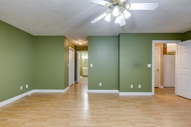 106 Parkwood Ln, Hohenwald, TN 38462