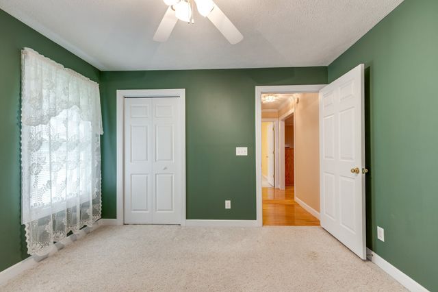 106 Parkwood Ln, Hohenwald, TN 38462