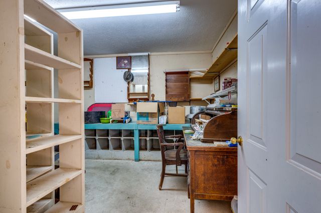 106 Parkwood Ln, Hohenwald, TN 38462