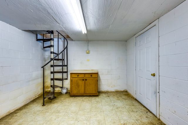 106 Parkwood Ln, Hohenwald, TN 38462