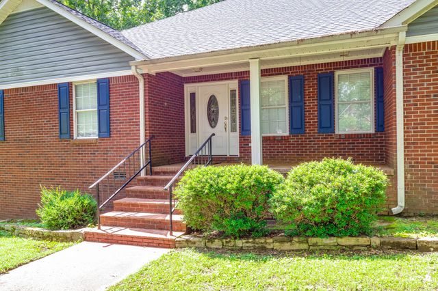 106 Parkwood Ln, Hohenwald, TN 38462