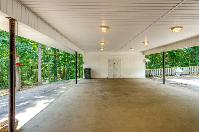 106 Parkwood Ln, Hohenwald, TN 38462