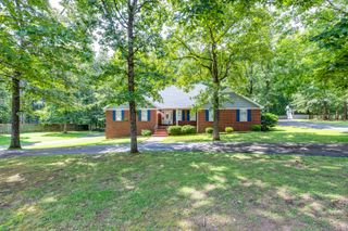 106 Parkwood Ln, Hohenwald, TN 38462