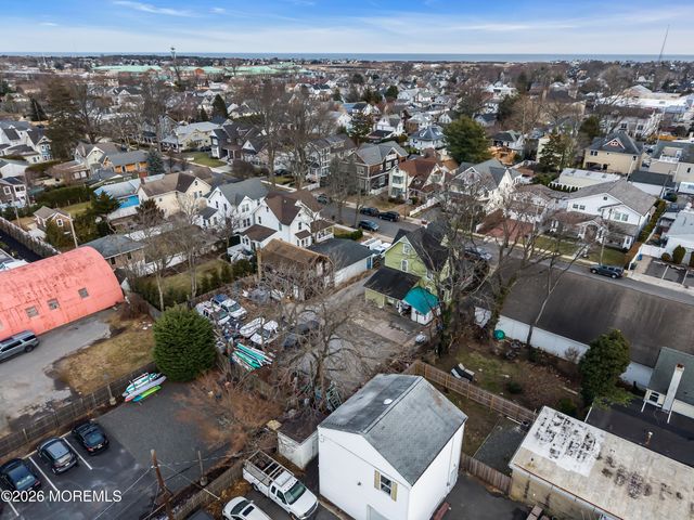 13 Pearce Avenue, Manasquan, NJ 08736