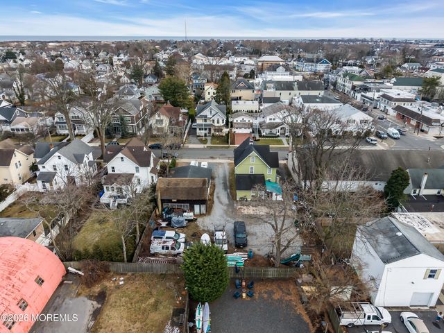 13 Pearce Avenue, Manasquan, NJ 08736