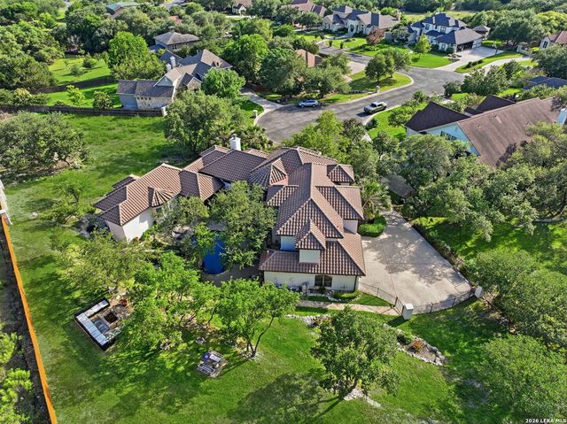 7805 Colonial Woods, Boerne, TX 78015