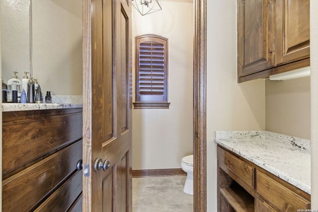 7805 Colonial Woods, Boerne, TX 78015