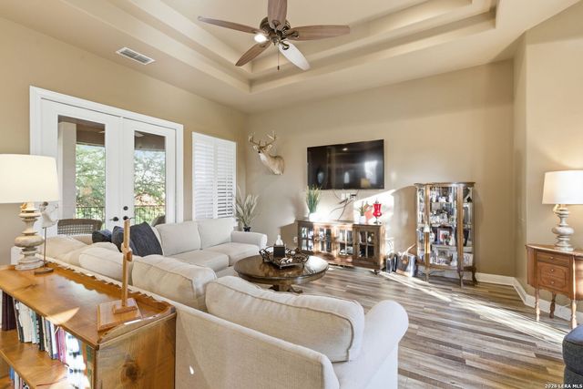 7805 Colonial Woods, Boerne, TX 78015