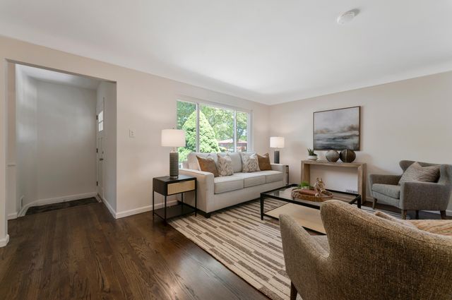 15241 Pearson Street, Oak Park City, MI 48237