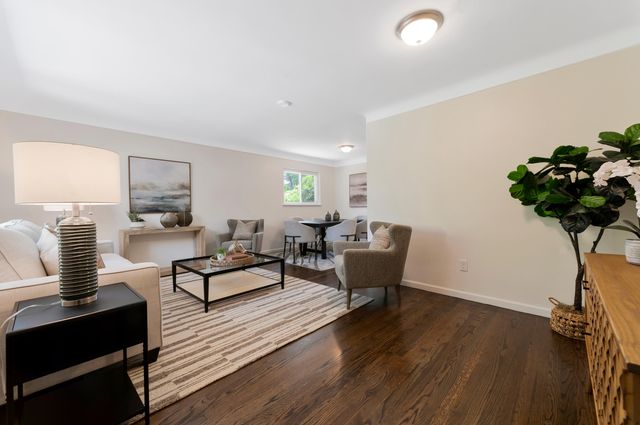 15241 Pearson Street, Oak Park City, MI 48237