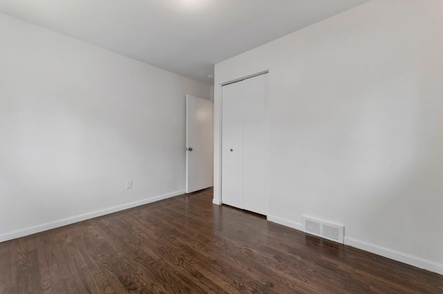 15241 Pearson Street, Oak Park City, MI 48237