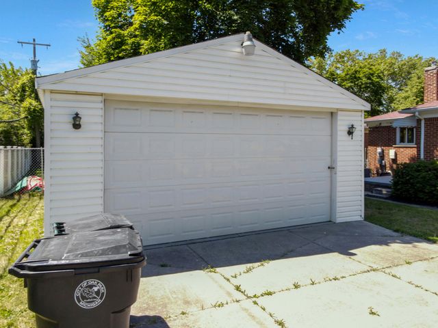 15241 Pearson Street, Oak Park City, MI 48237