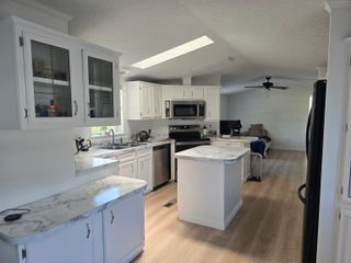 7 Crown Point Dr # B, Charlestown, NH 03603