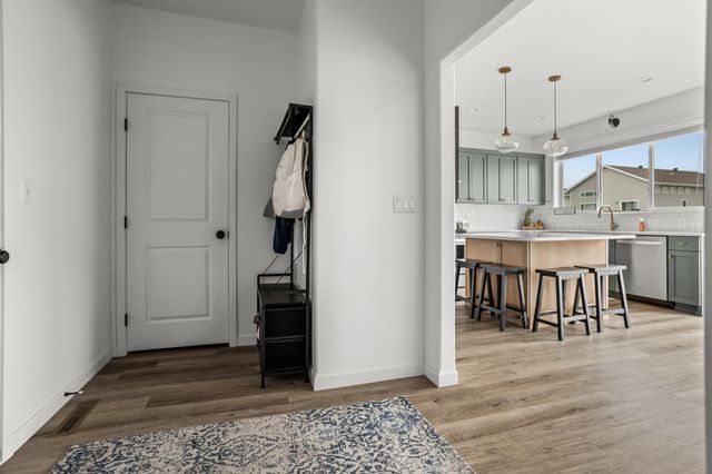 1038 Ashley Drive W, West Fargo, ND 58078